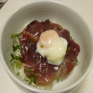 戻りかつおの漬け海鮮丼